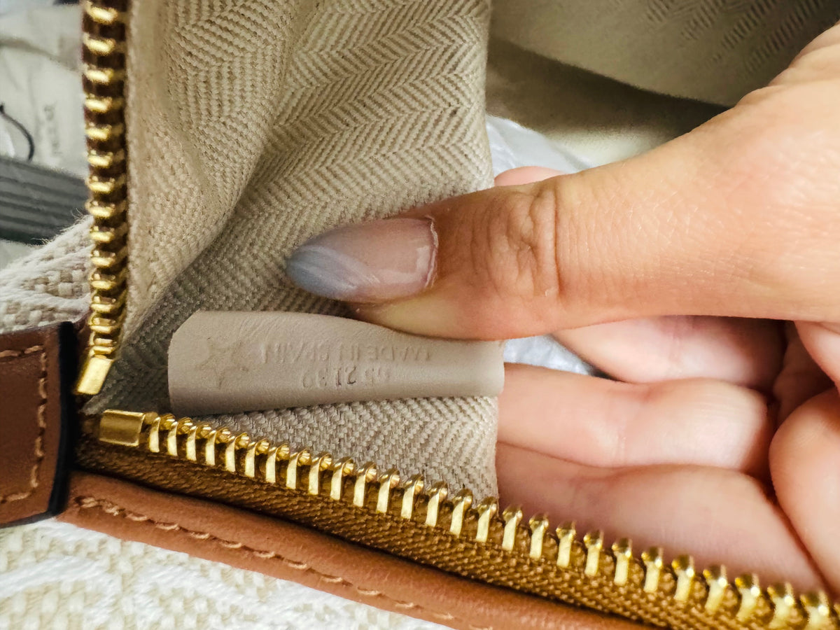 LOEWE CUBI — Jacquard Anagrama