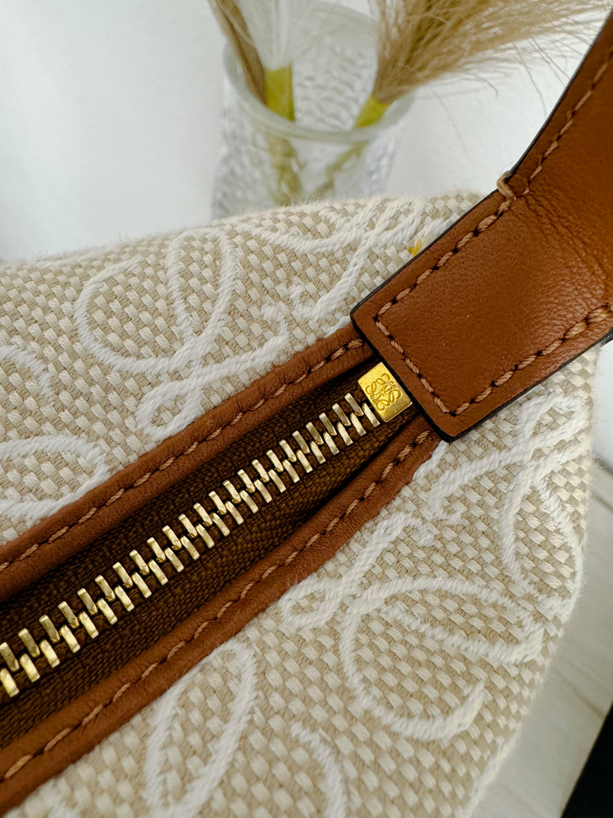LOEWE CUBI — Jacquard Anagrama