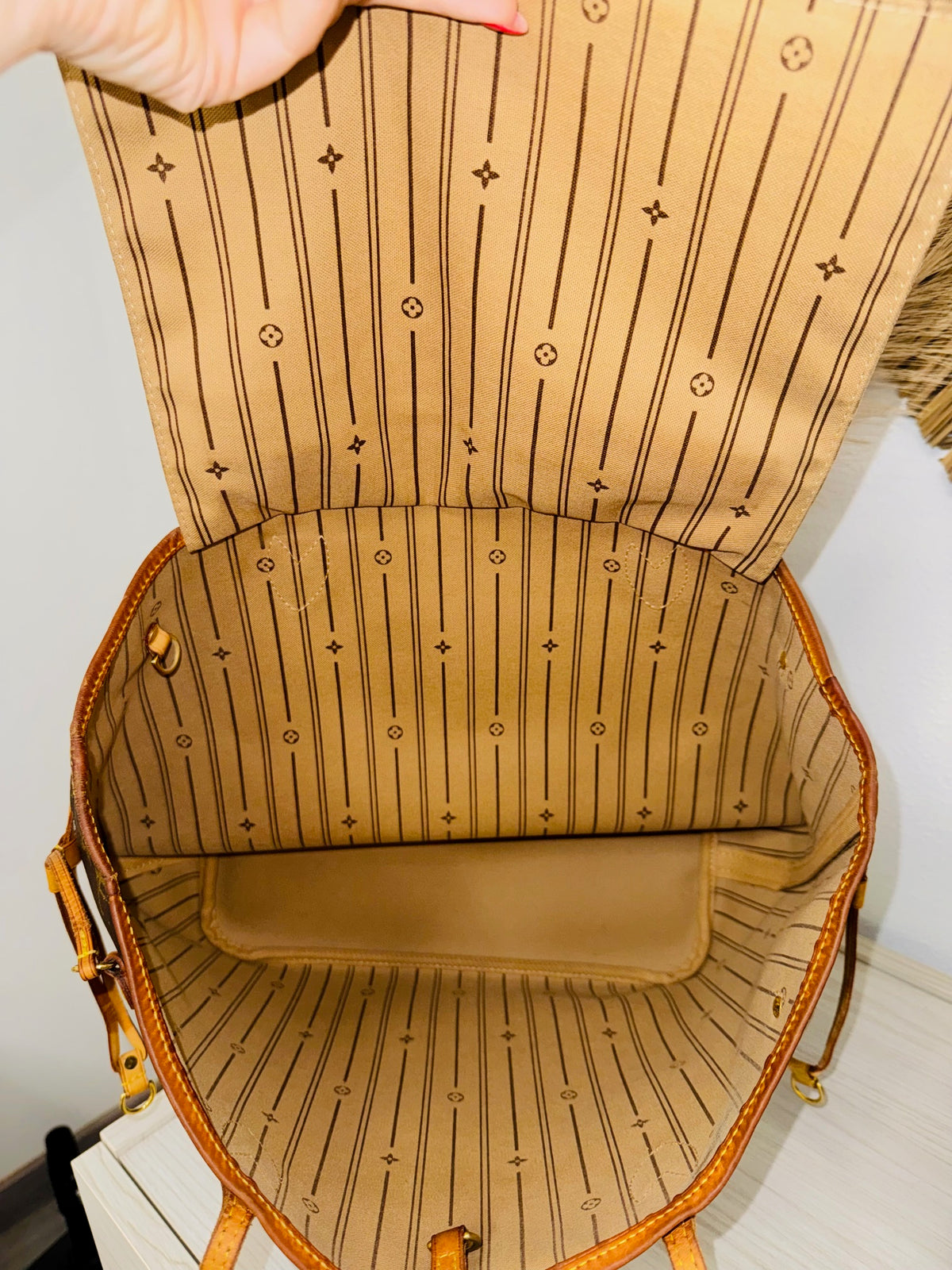 LOUIS VUITTON NEVERFULL MM TOTE BAG