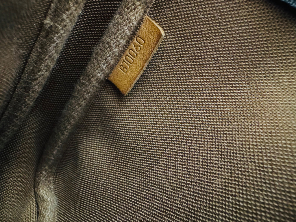 LOUIS VUITTON POCHETTE MONOGRAM