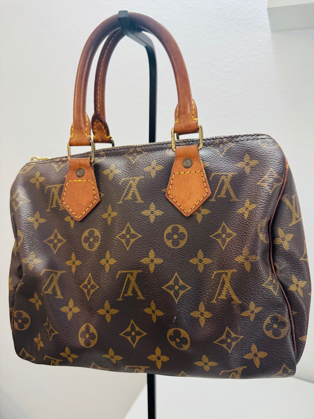 LOUIS VUITTON SPEEDY 25