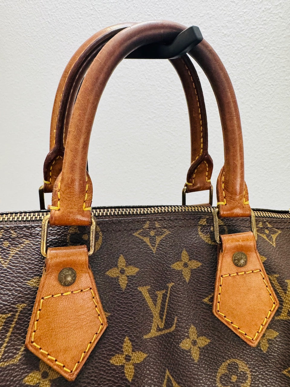 LOUIS VUITTON SPEEDY 25