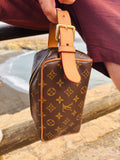 NECESER COSMETIC POUCH PM LOUIS VUITTON MONOGRAM