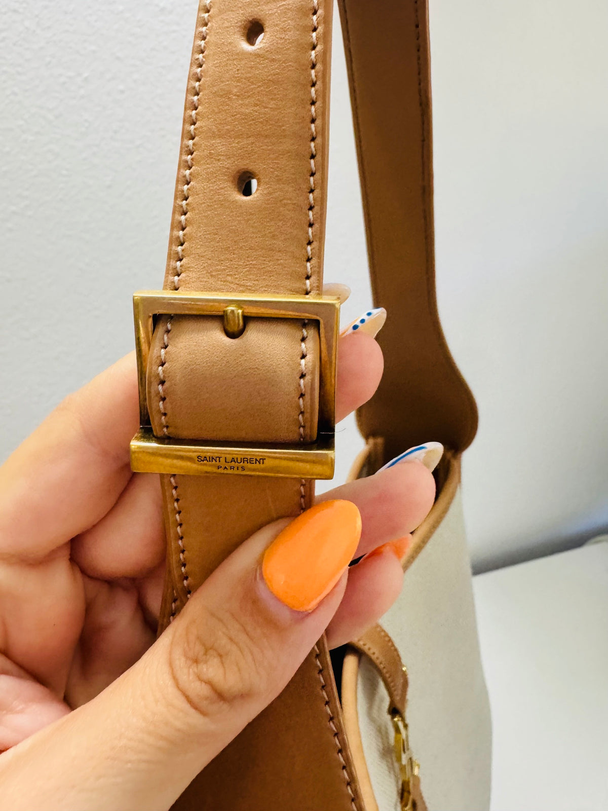 SAINT LAURENT Le 5 à 7