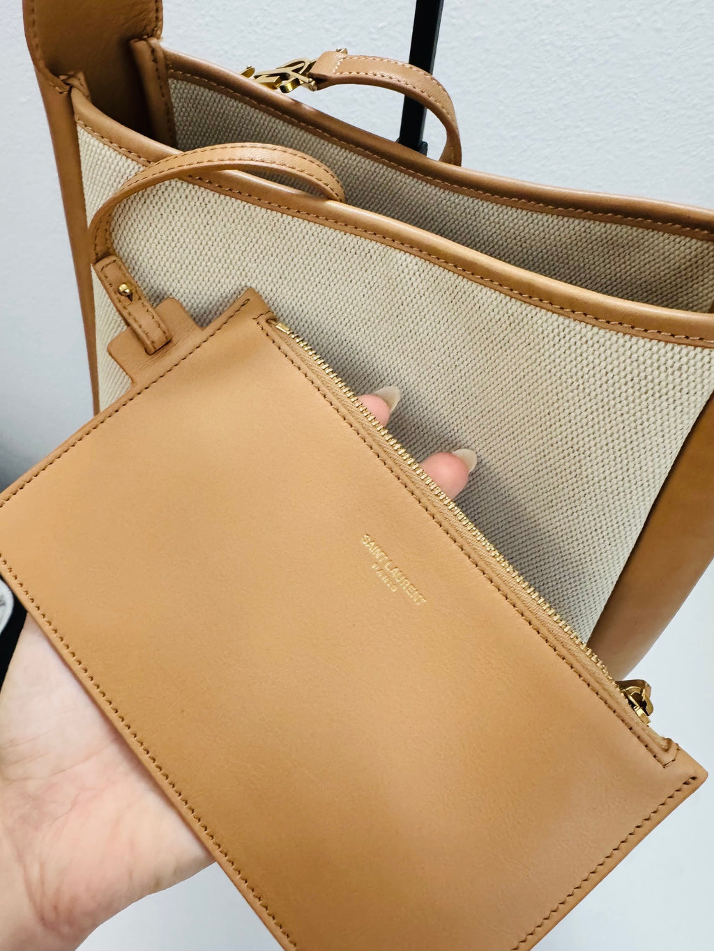 SAINT LAURENT Le 5 à 7